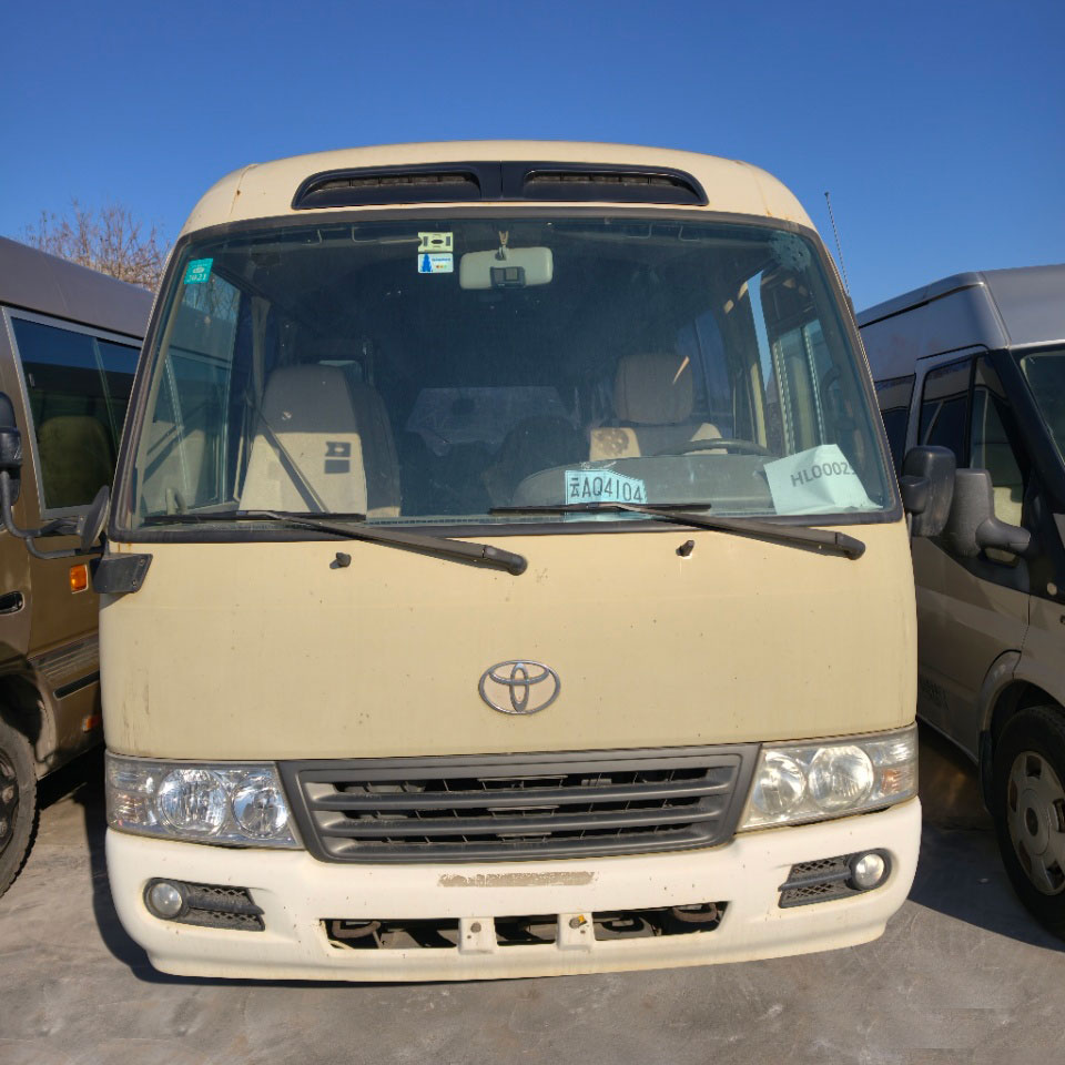 Bus Bensin Bekas 20 Kursi