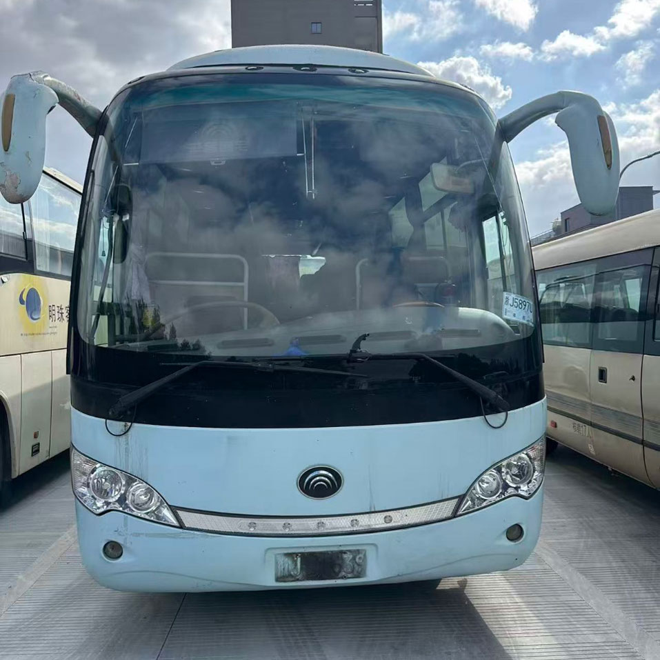 Bus Diesel Bekas 39 Kursi