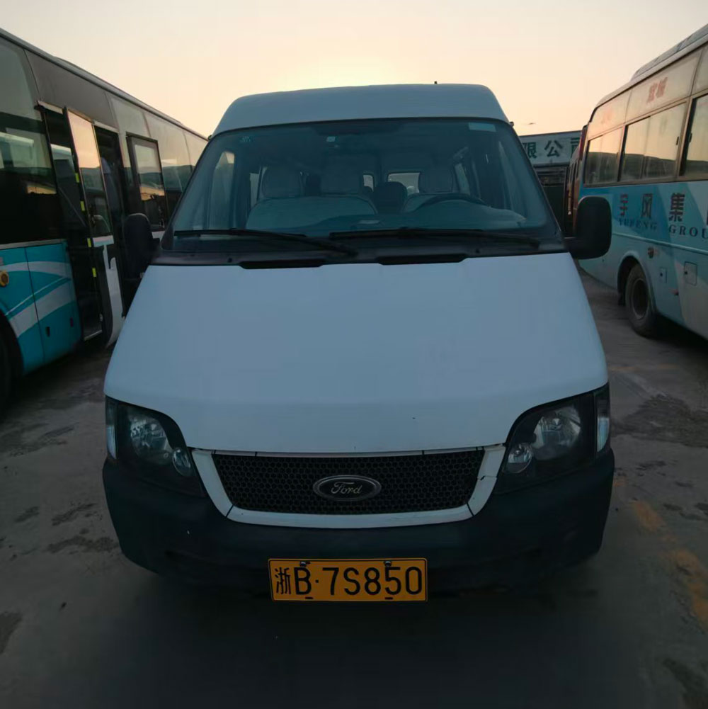 Bus Bekas Diesel Jiangling 15 Kursi