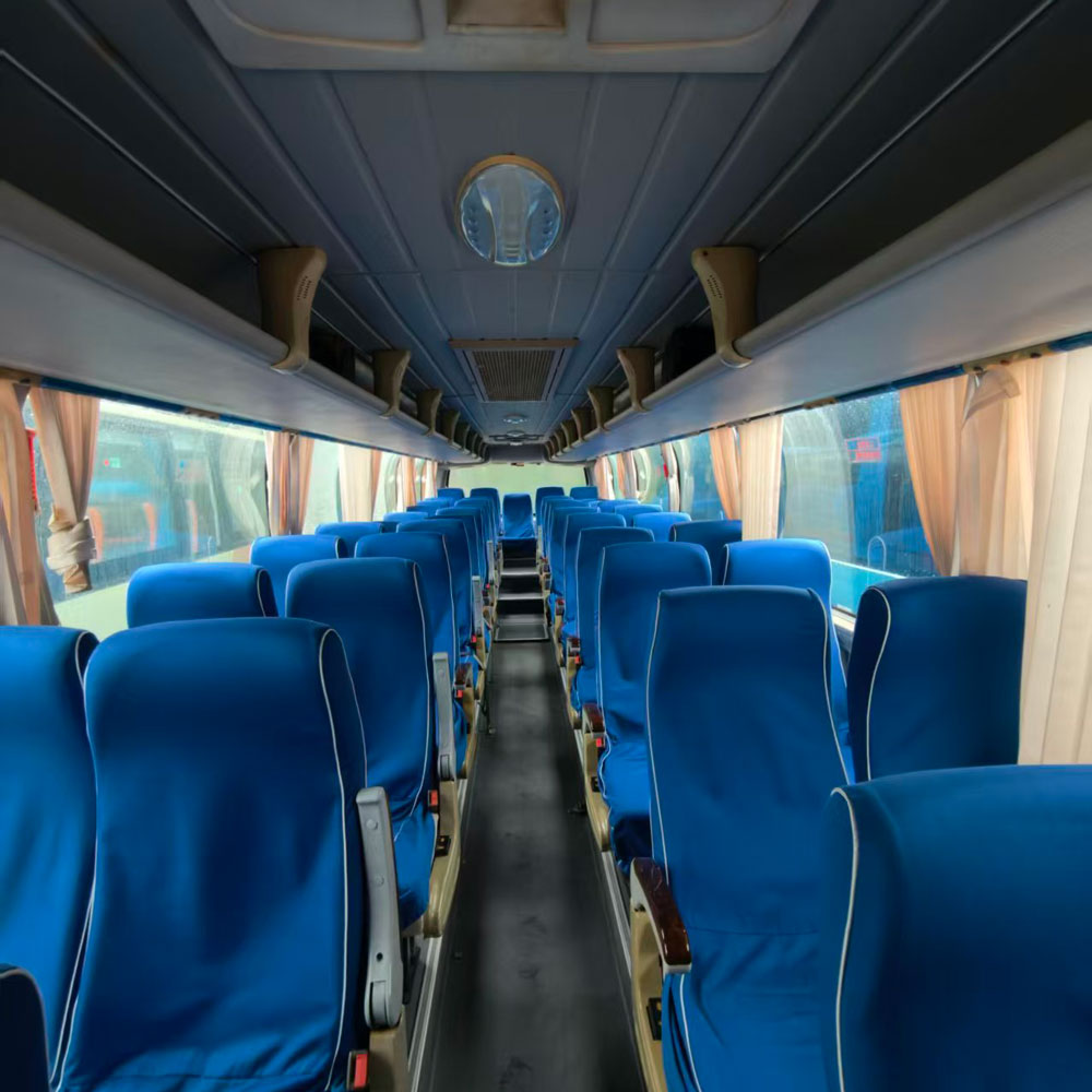 Bus Diesel Pemuda Bekas 11m