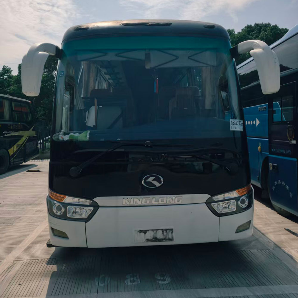 Bus Diesel Bekas Kinglong 12m