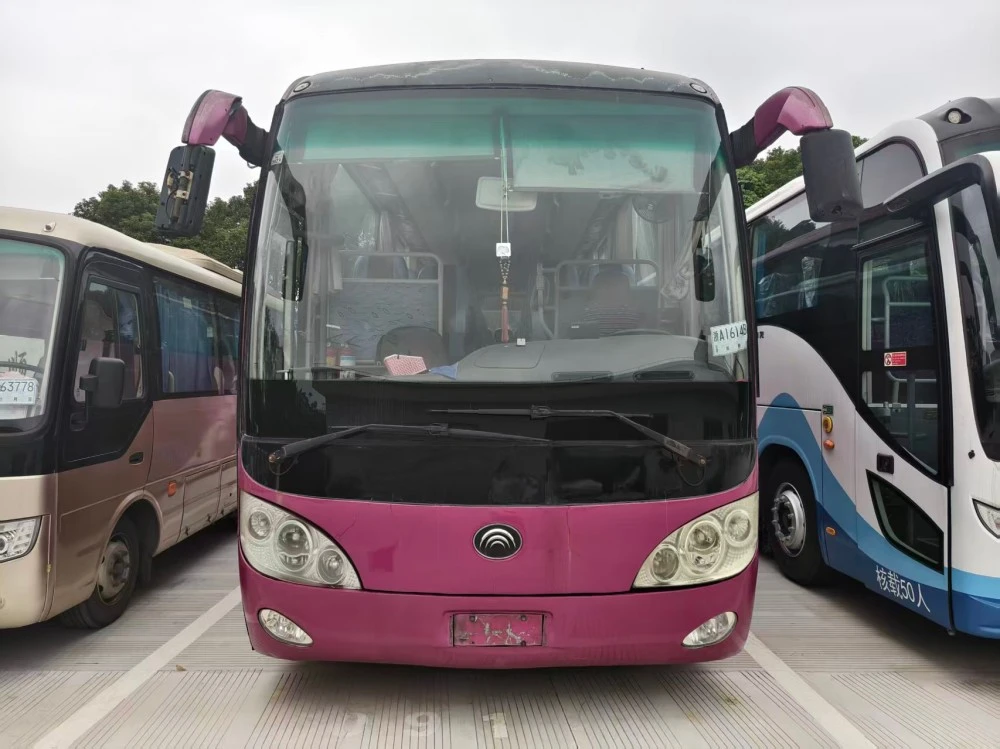 Bus Diesel Bekas 12m