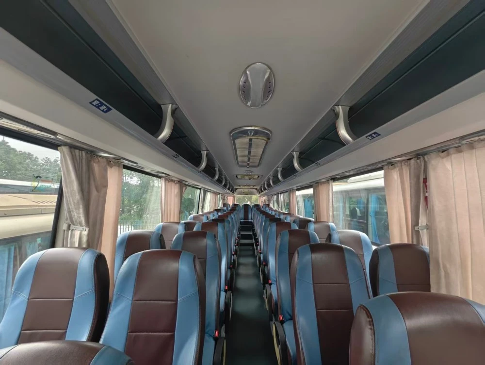 Bus Diesel Bekas 12m