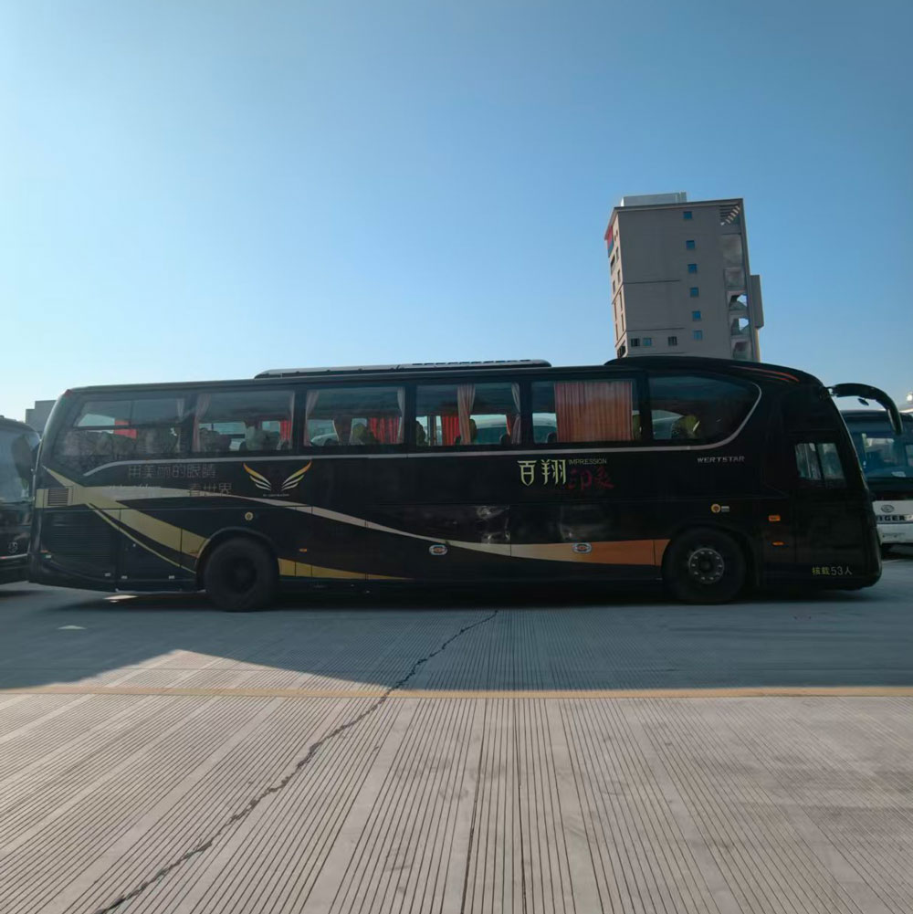 Bus Bekas Yaxing 53 Kursi Diesel