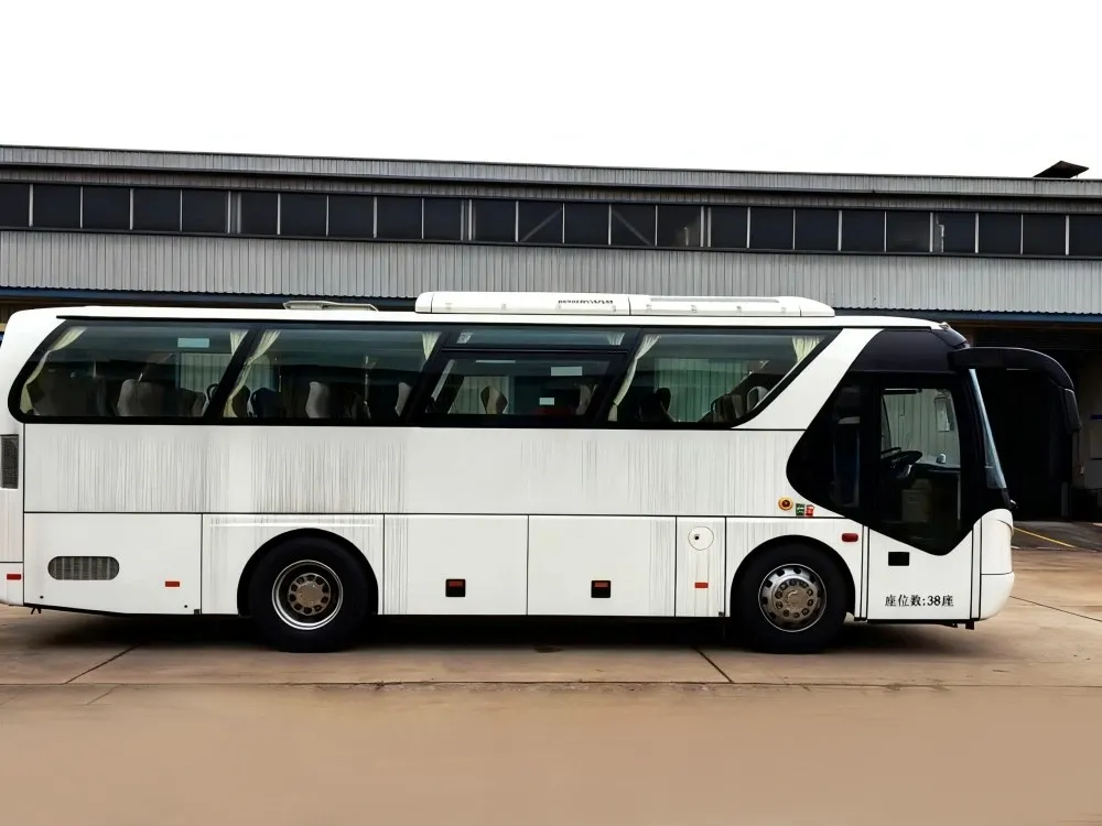 Bus Diesel Bekas 38 Kursi