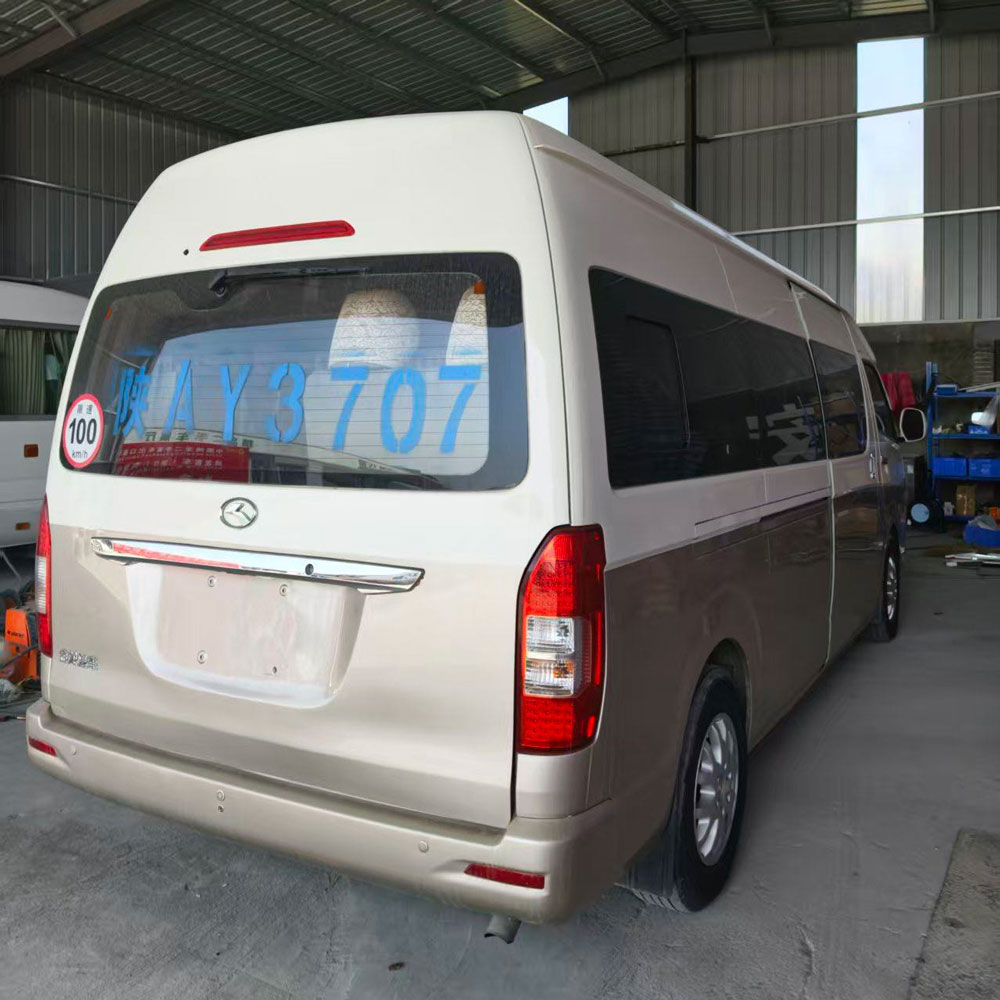 Bus Diesel Bekas Kinglong 15 Kursi