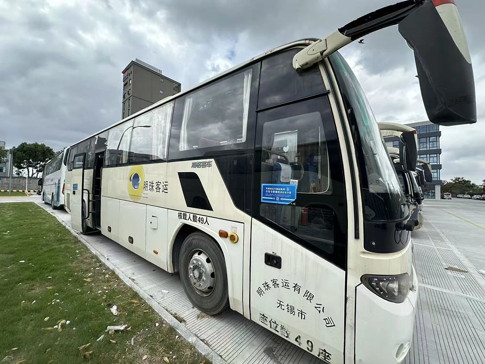 Bus Diesel Bekas 49 Kursi