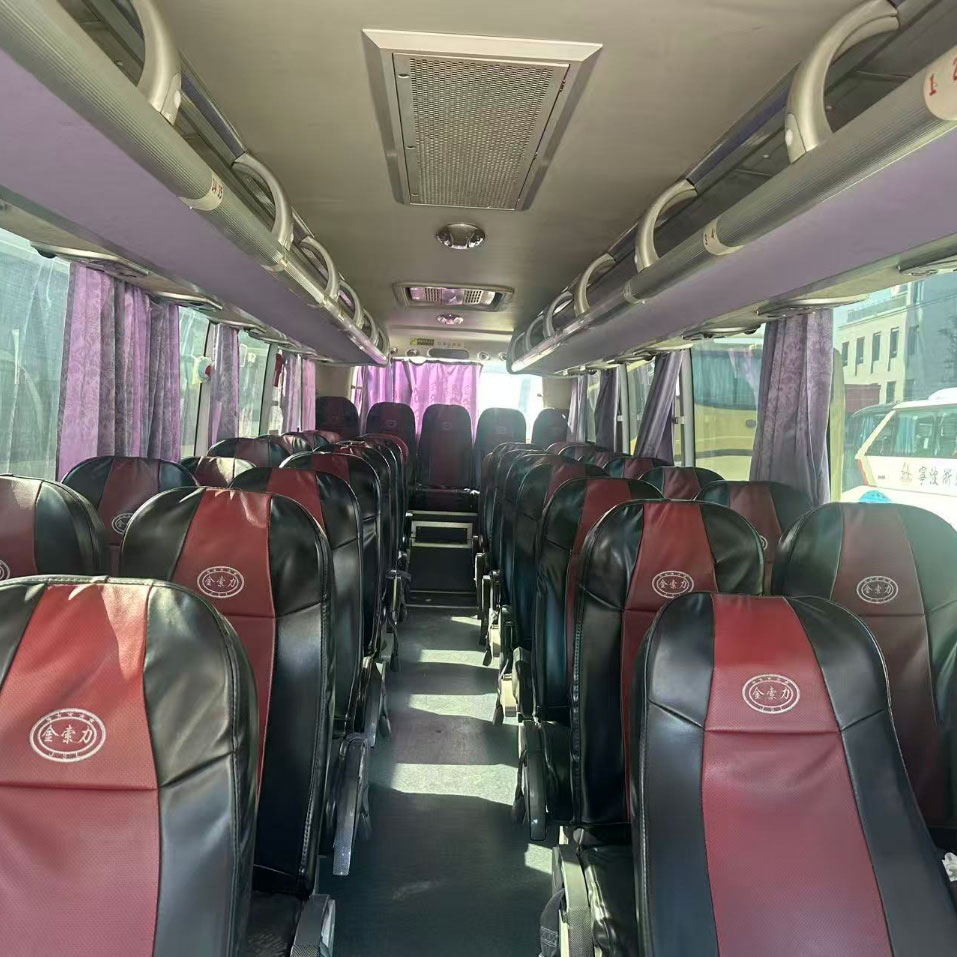 Bus Diesel Bekas 39 Kursi