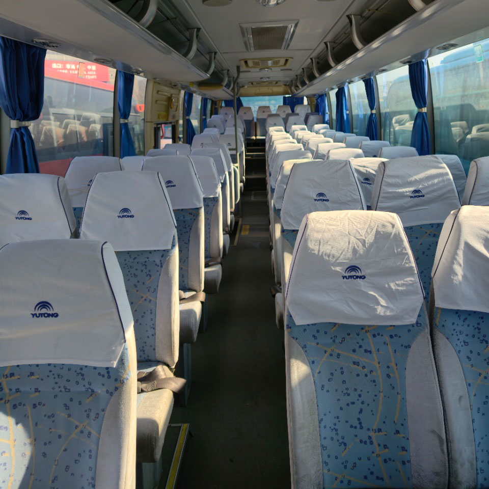 Bus Bekas Diesel Yutong 65 Kursi