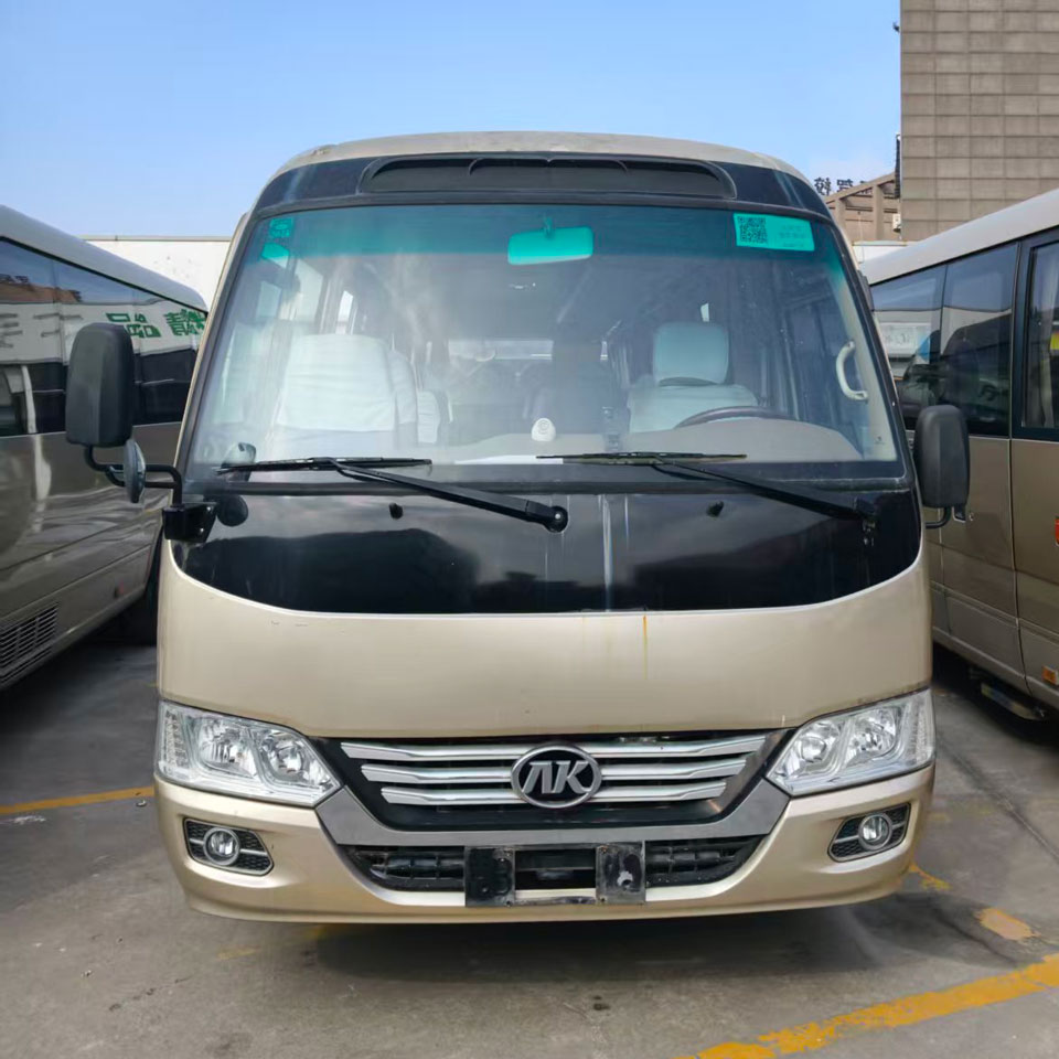 Bus Bekas Bensin Anka 20 Kursi