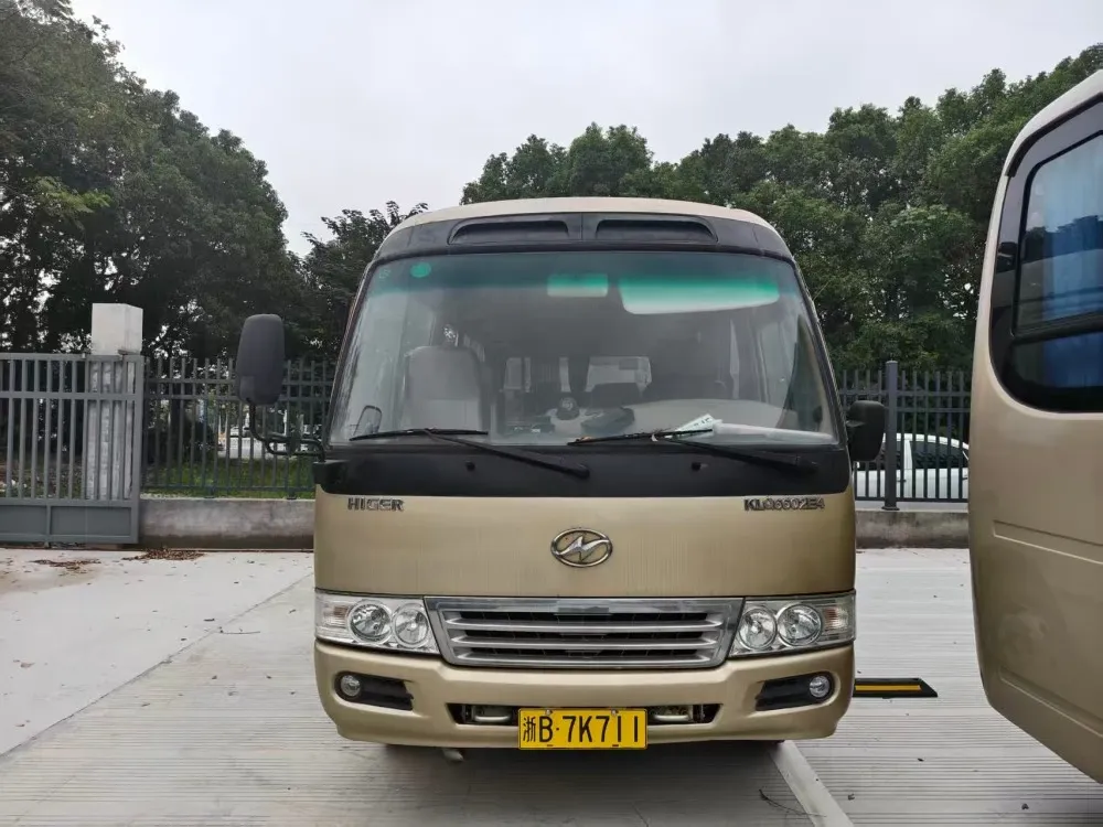 Bus Diesel Bekas Lebih Tinggi 6m