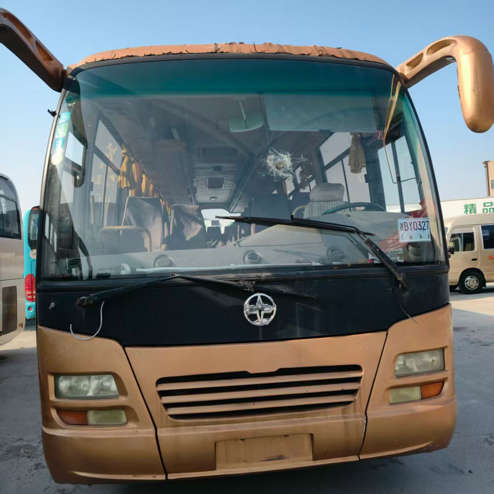 Bus Bekas Diesel Yaxing 45 Kursi