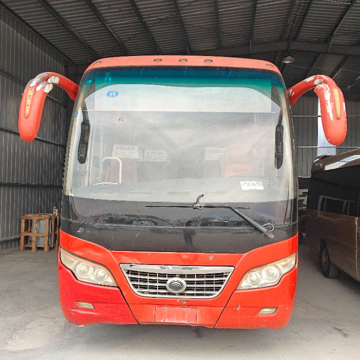 Bus Bekas Diesel Yutong 35 Kursi